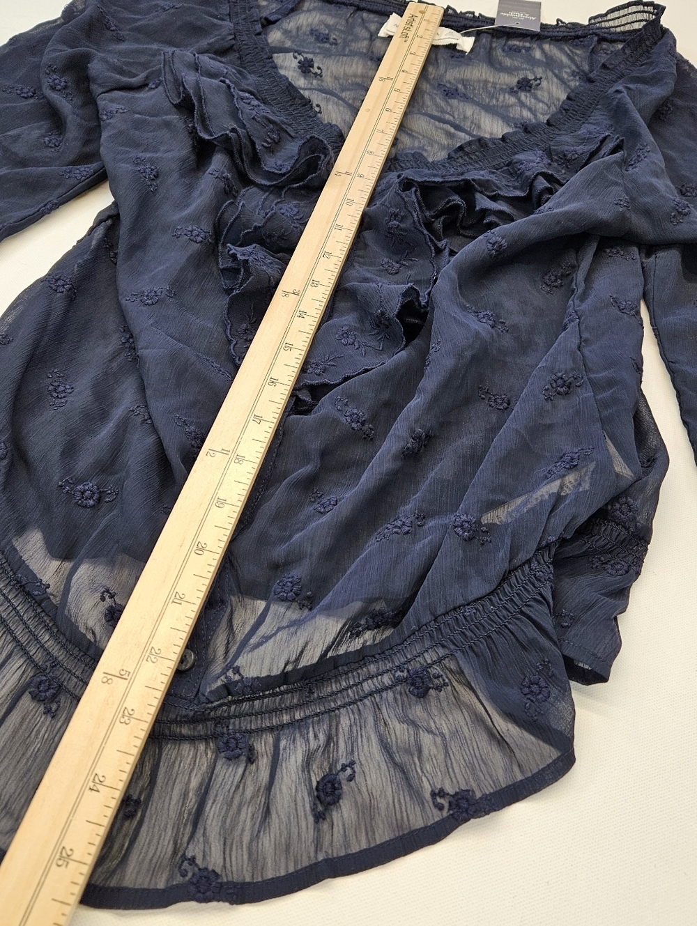 Abercrombie & Fitch Sheer Button Ruffle Cardigan Blouse Medium NWT $68 Retail - Picture 6 of 10
